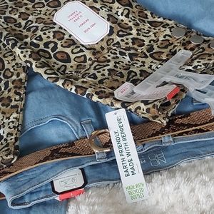 two pairs or paints brand new